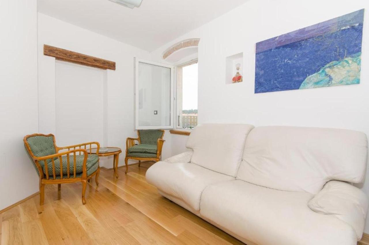 Augusta Apartment Rovinj Luaran gambar